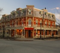 Colonial building in Niagara-on-the-Lake
